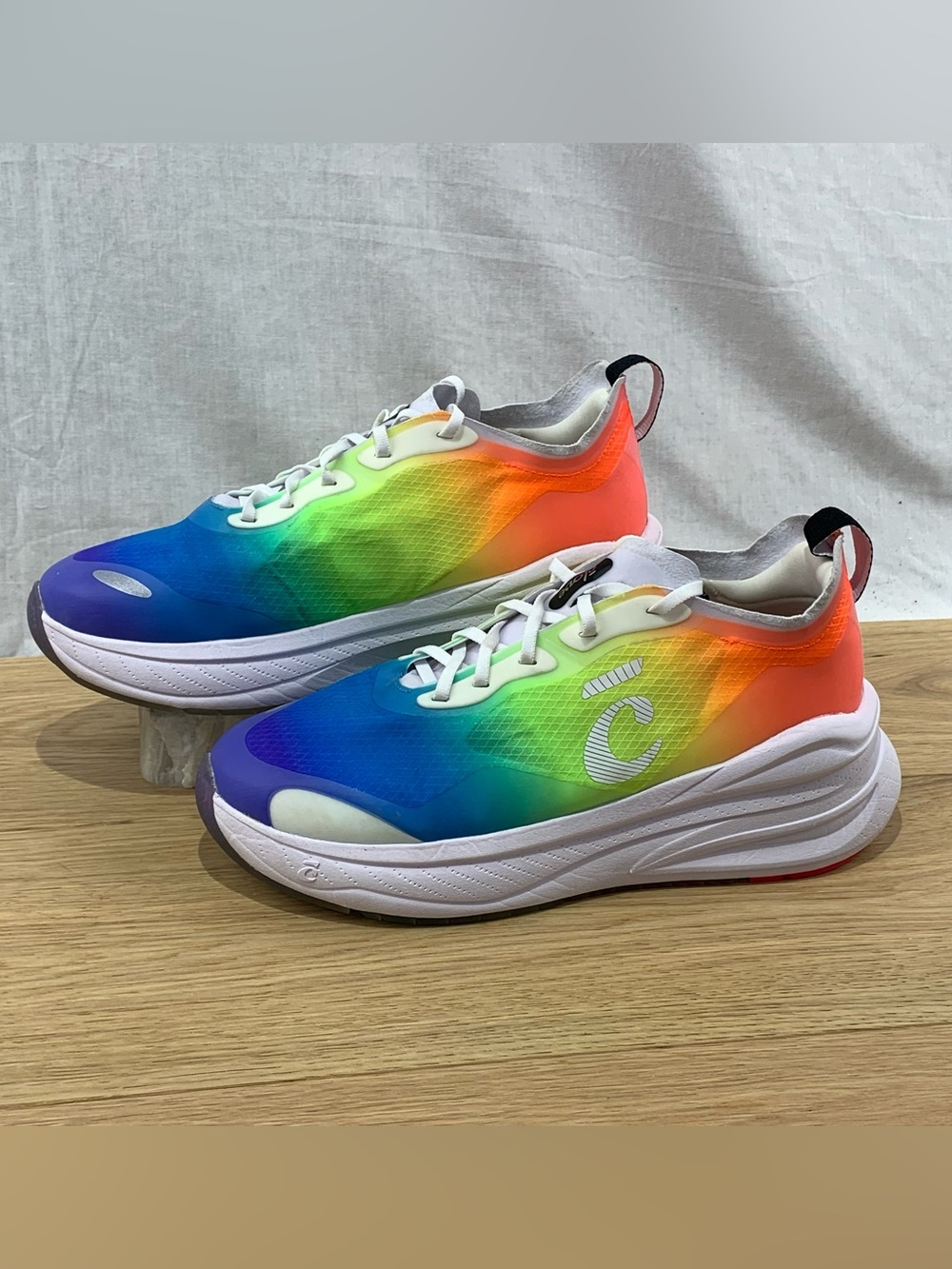 Clove Alto SuperCrush Men’s 10, Women’s 11.5 Rainbow Nursing Comfort Shoes